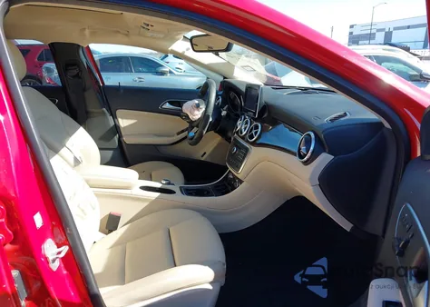 2017 Mercedes-Benz Gla 250 из США, поврежденный, VIN WDCTG4EB7HJ331829